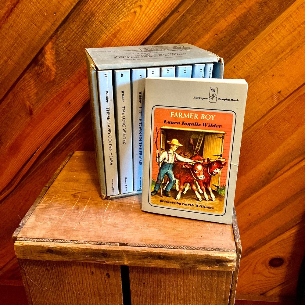 Vintage Little house on the prairie full set, Laura Ingall's Wilder books
